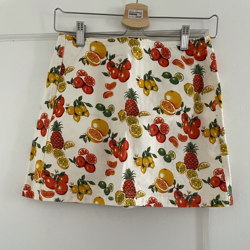 BDG / Urban Outfitters - small fruit skirt